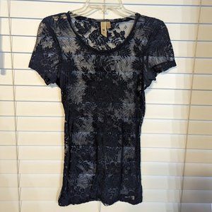 BKE Ladies very dark blue Sheer top with lace detailing, Size Medium